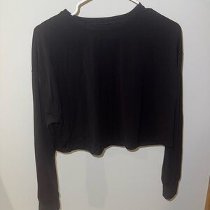 Lululemon Black Cropped Top